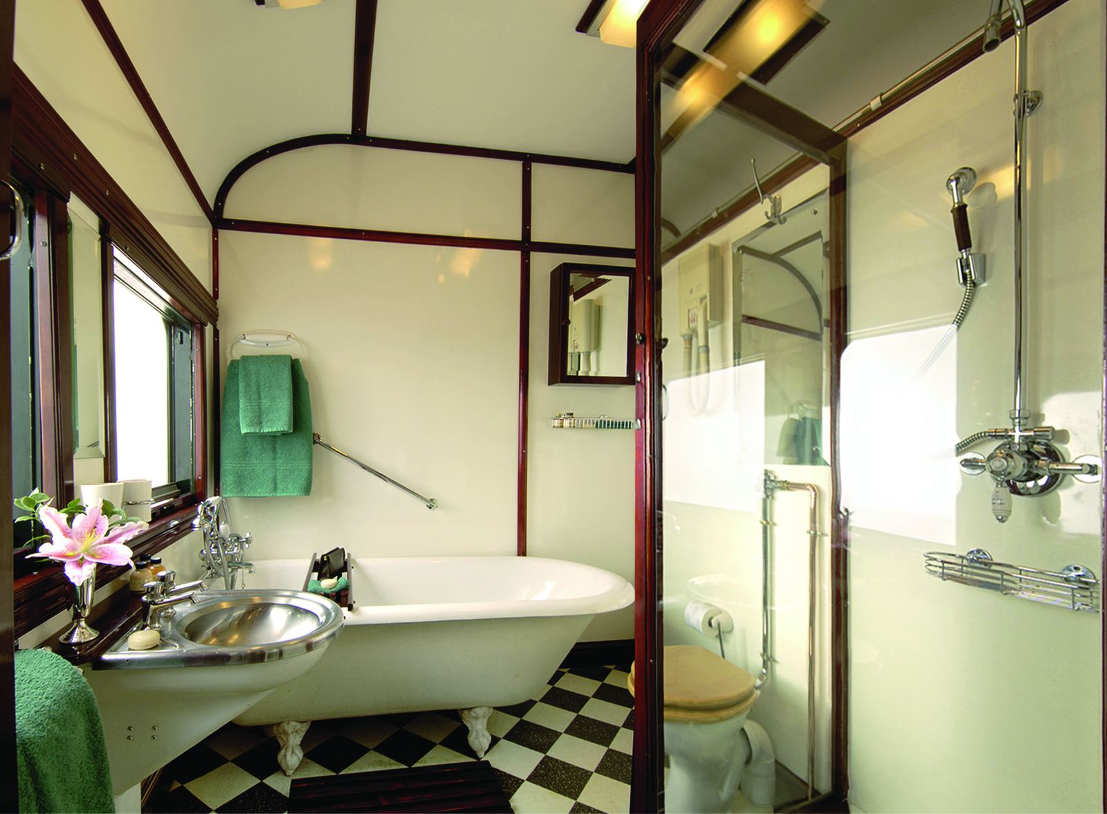 Rovos Rail Royal Suite — fuldt badekar
